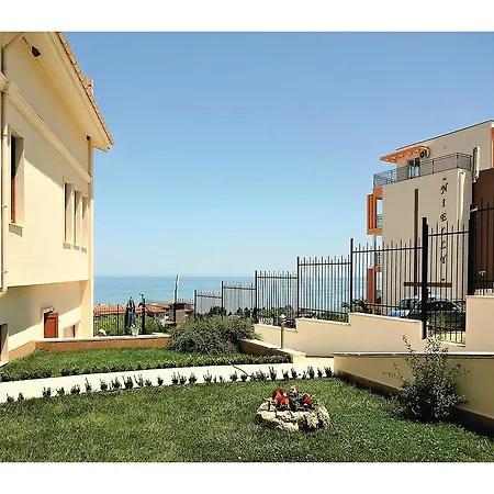 Casa vacanze Four-bedroom Holiday In Byala *