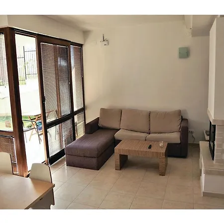 Four-bedroom Holiday In Byala *