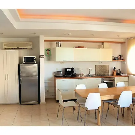 Four-bedroom Holiday In Byala *